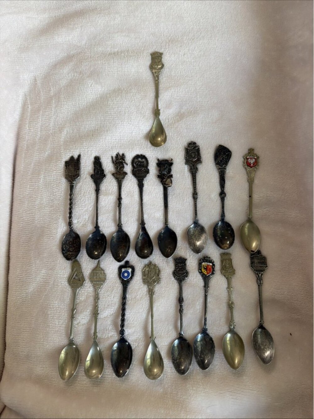 17 Vintage World Travel Souvenir Spoons Lot Silverplate Enamel Cities Countries